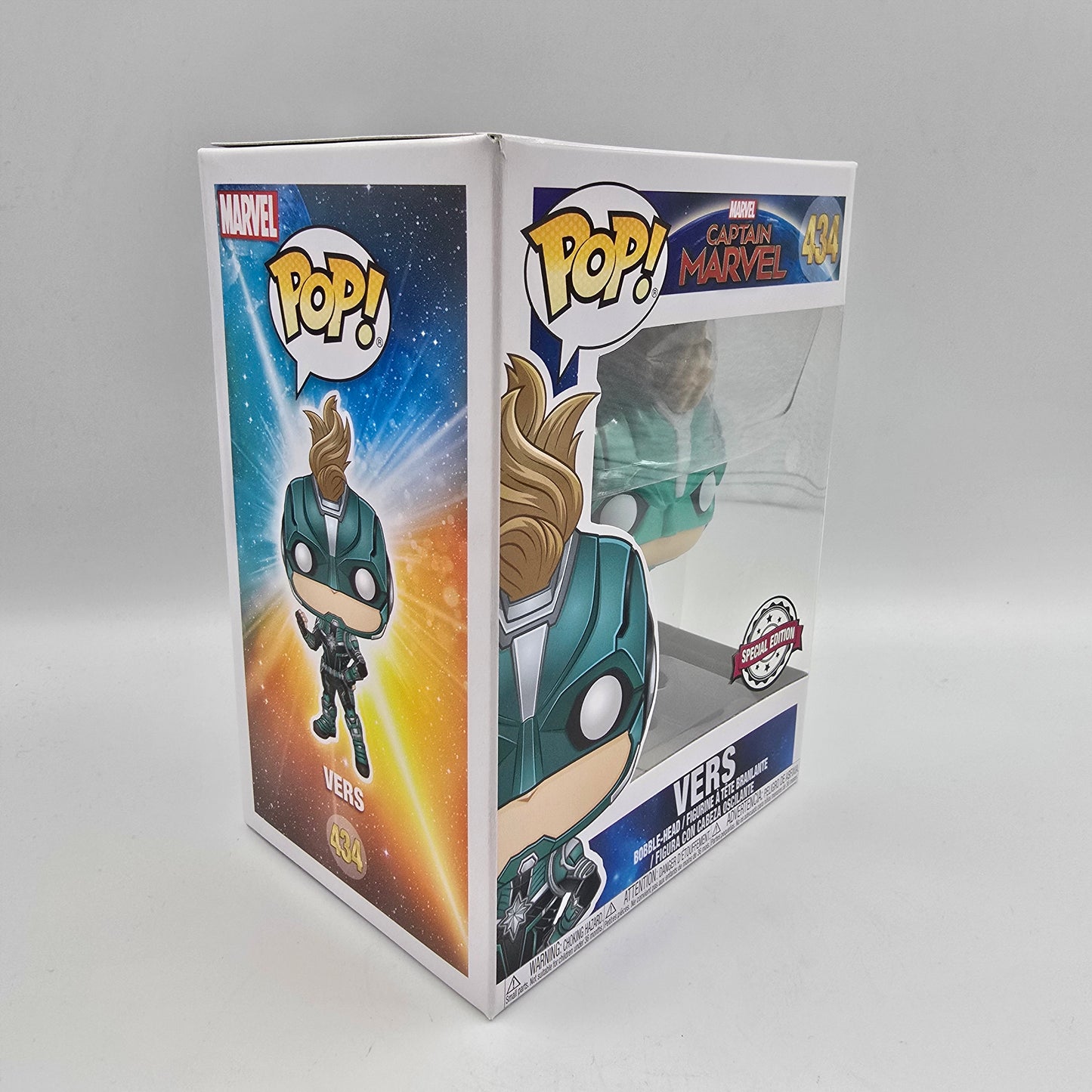 Vers w/helmet - Captain Marvel (434) - POP Exclusive