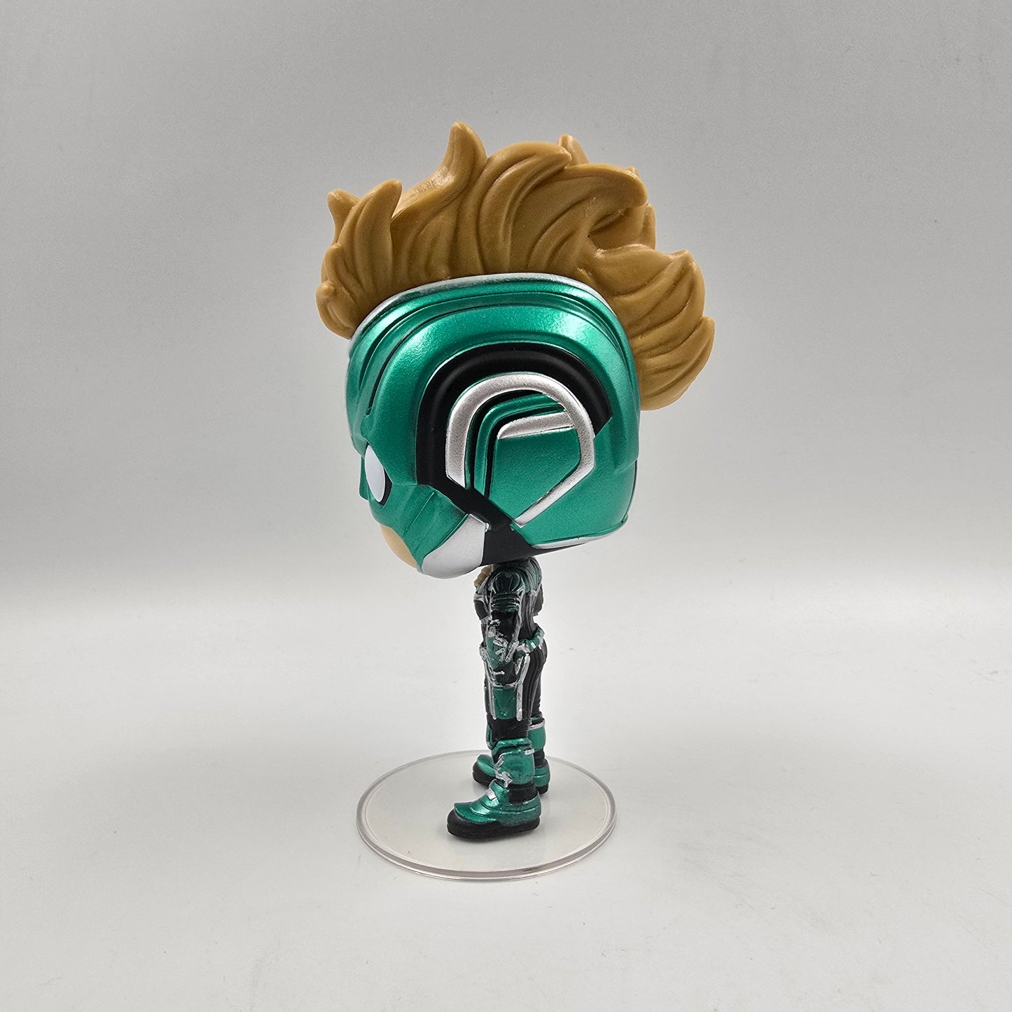 Vers w/helmet - Captain Marvel (434) - POP Exclusive