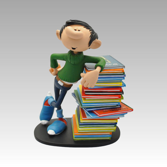 Figurine Gaston pile d'albums