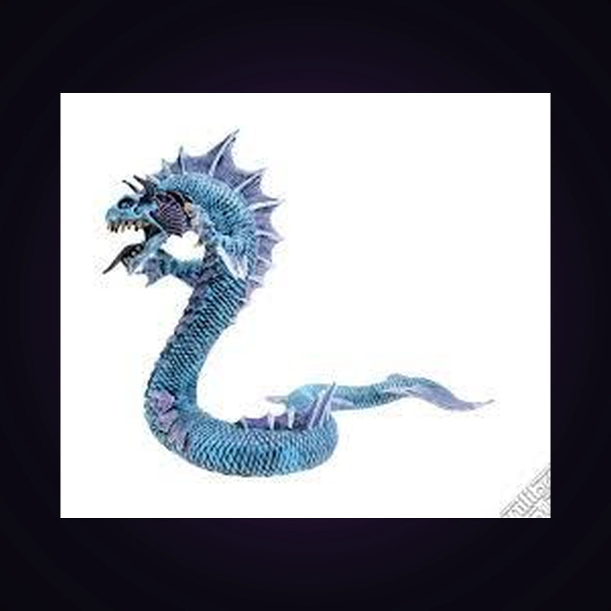 Grand dragon des mers bleu argenté