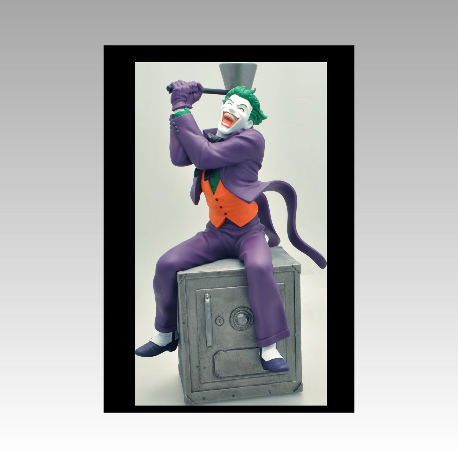 Tirelire Joker sur le coffre