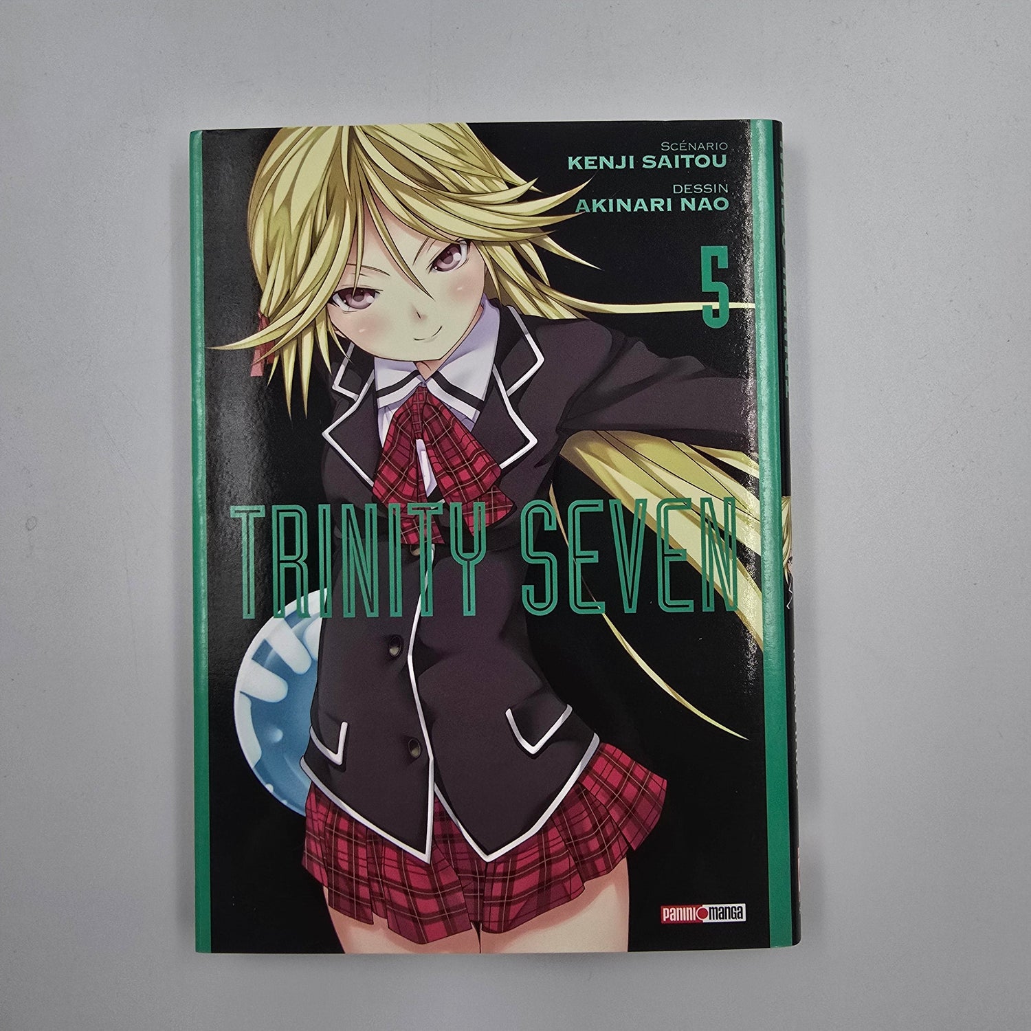 Trinity Seven. Tome 5